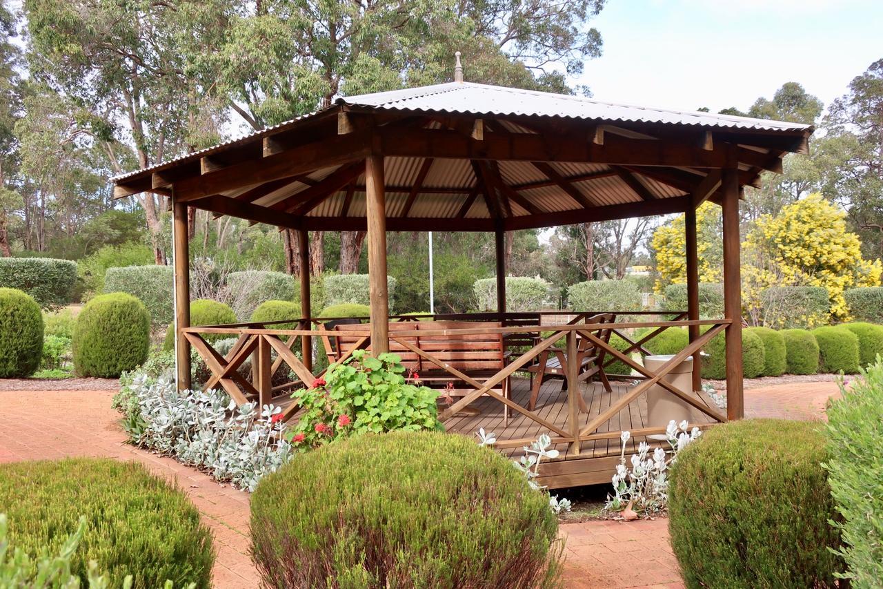 Travellers Rest Motel Mundaring Exterior foto